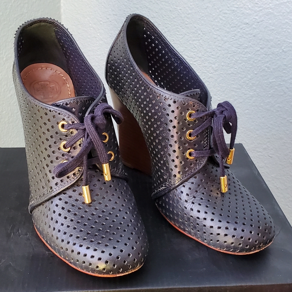 Tory Burch Navy Booties size 9.5